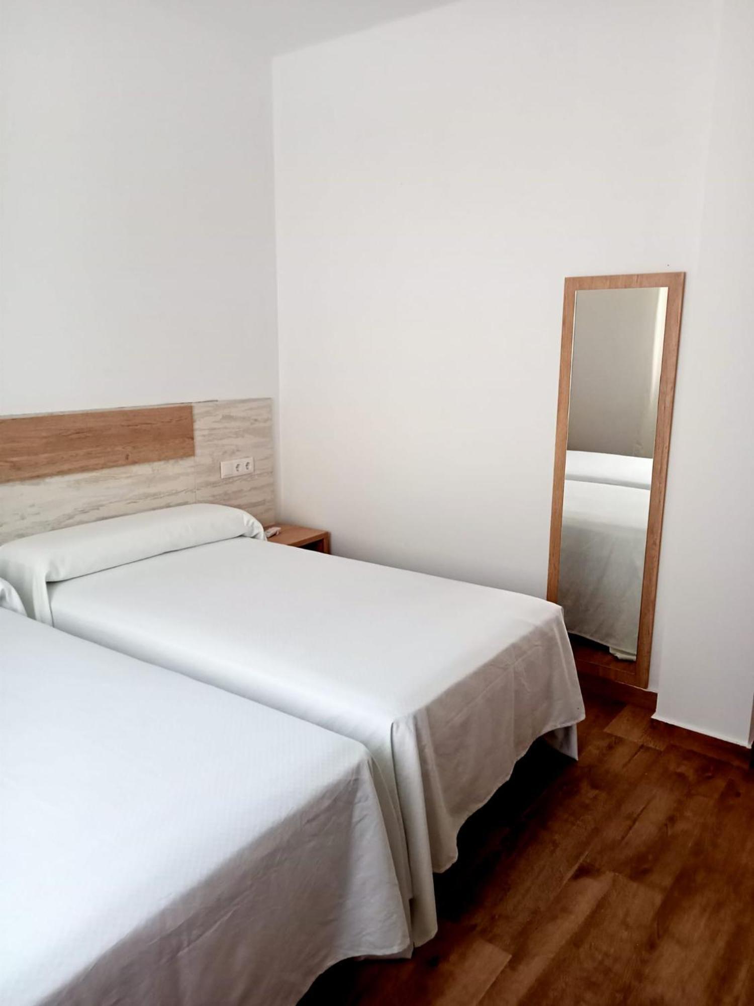 Apartamentos El Arenal Acebo Zimmer foto